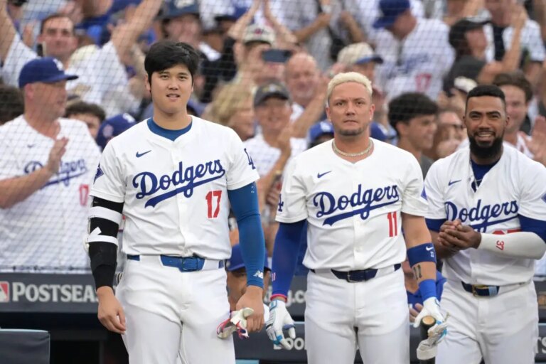 Shohei Ohtani Has Become Leader in Dodgers Clubhouse, Says Teammate