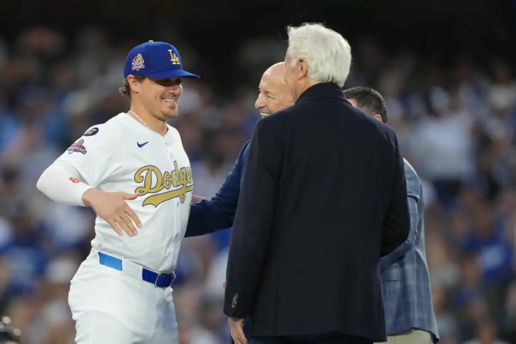 Dave Roberts Reveals Kiké Hernández Availability for Dodgers vs Tigers Series Finale